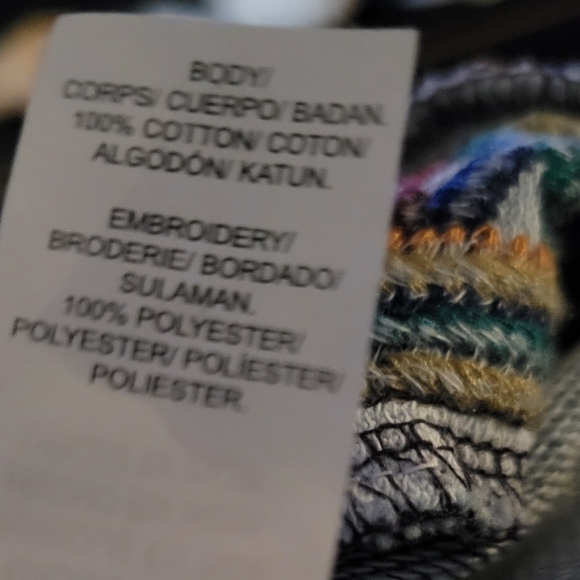 LUCKY Lotus long sleeve cotton top - Picture 9 of 9